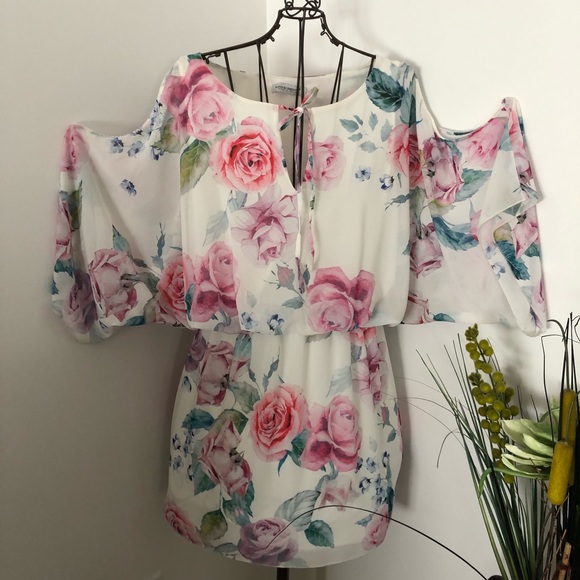 Floral Mini dress - Picture 9 of 11